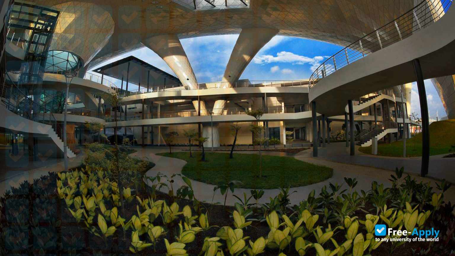 University of Technology Sarawak photo #29