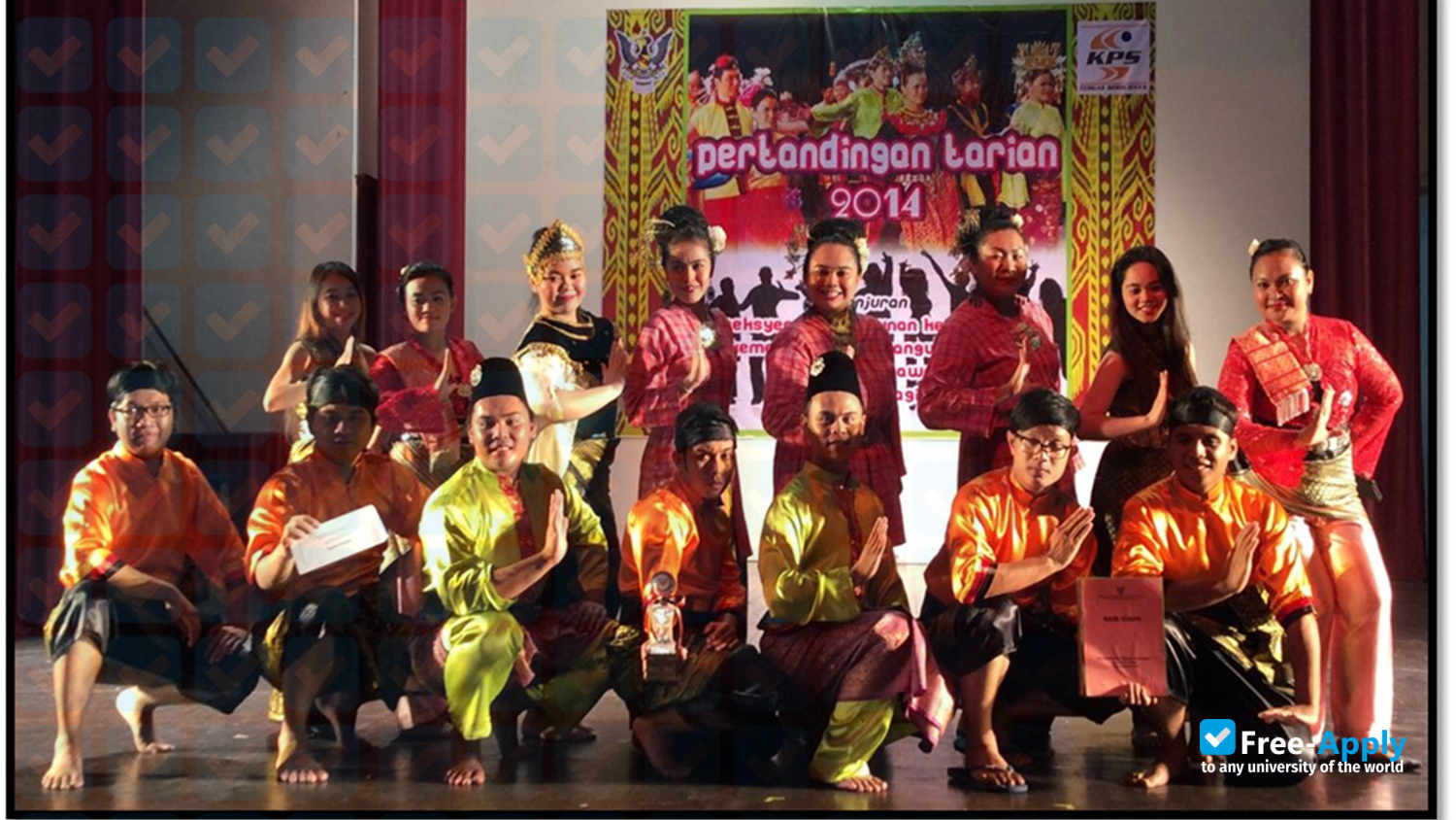 University of Technology Sarawak photo #11