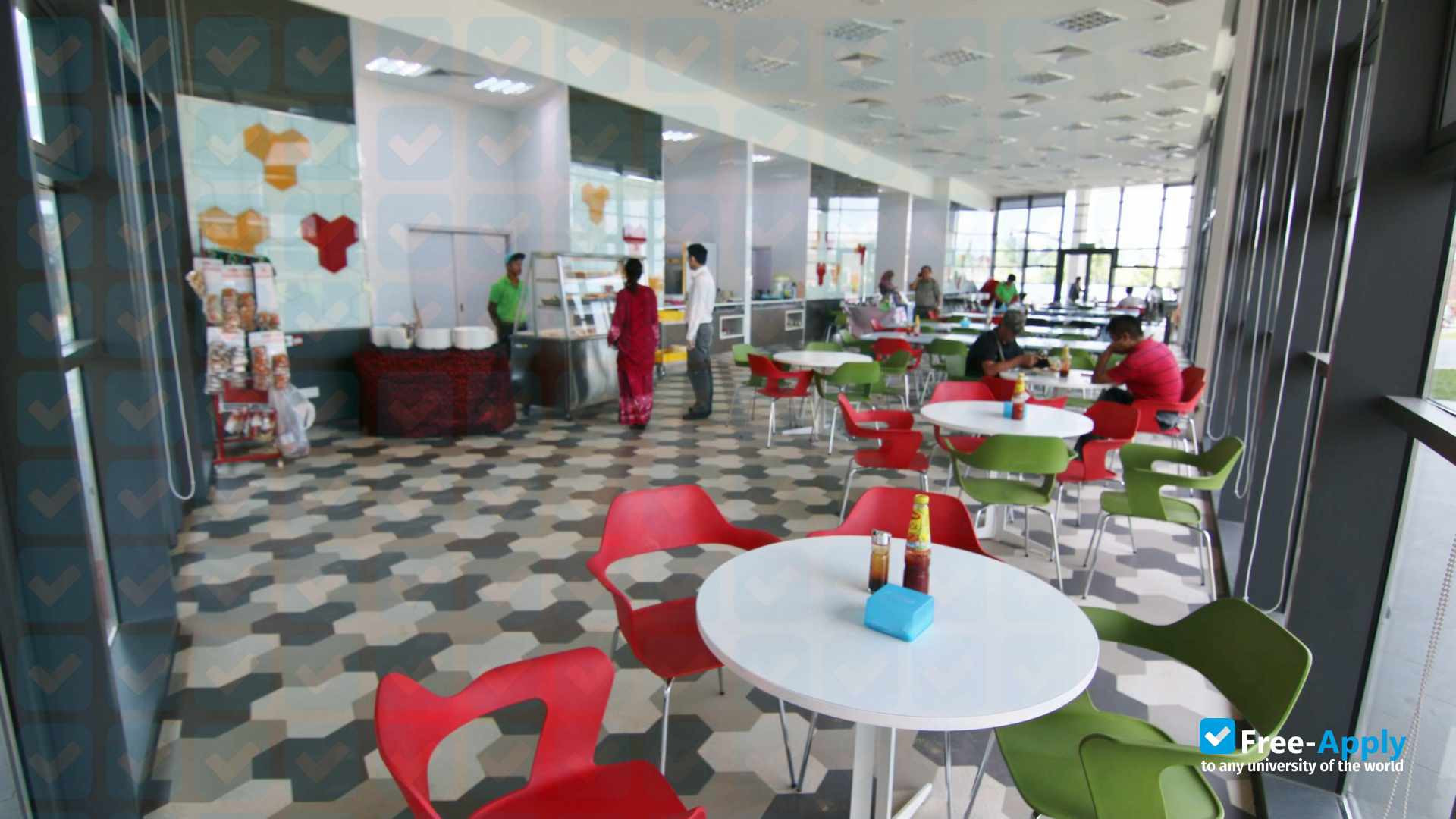 University of Technology Sarawak photo #12
