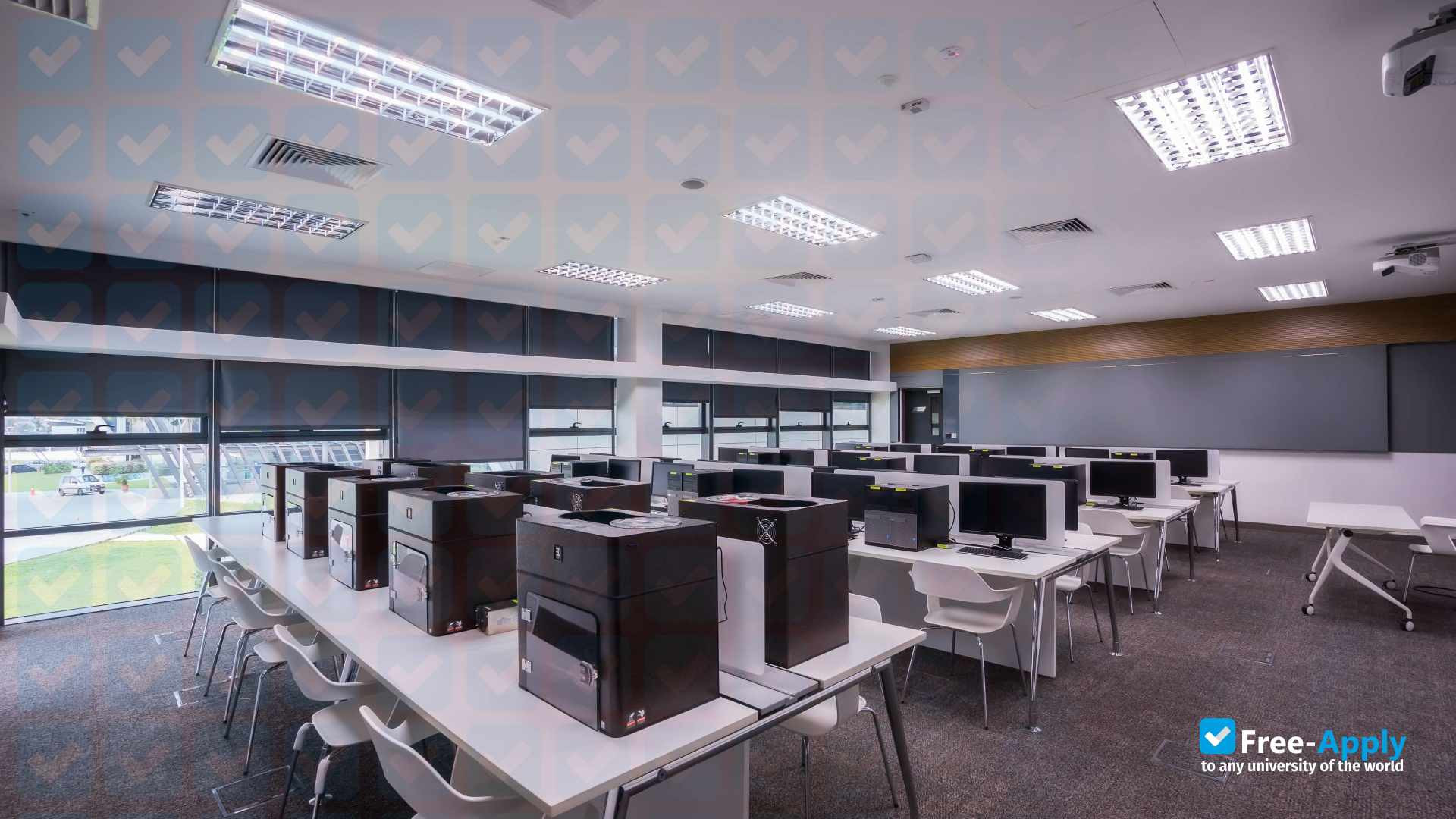 University of Technology Sarawak photo #24