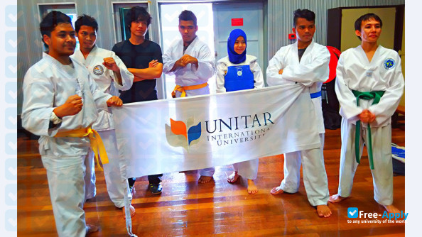 Foto de la UNITAR International University #5