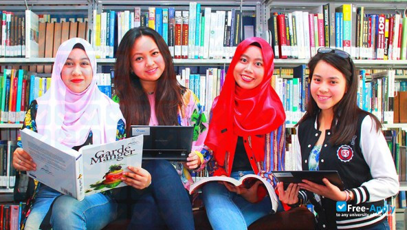 UNITAR International University photo #10