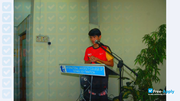 Foto de la Twintech International University College of Technology #3