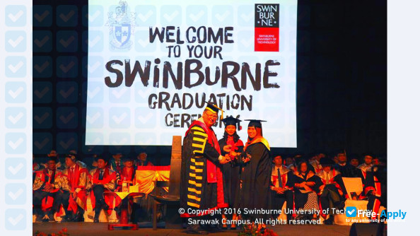 Photo de l’Swinburne University of Technology Sarawak Campus #11