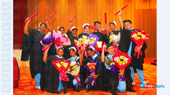 Photo de l’International University College Of Arts and Science
