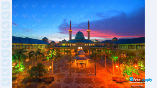 Miniatura de la International Islamic University Malaysia #13