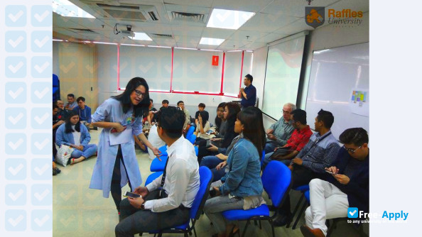 Foto de la Raffles University Iskandar #12
