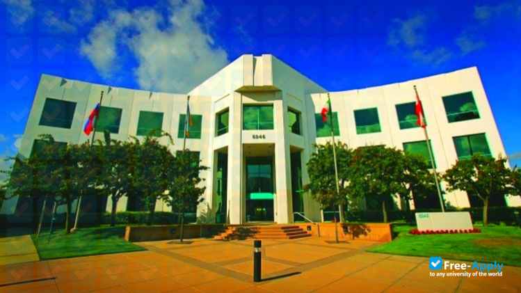 Maldives National University