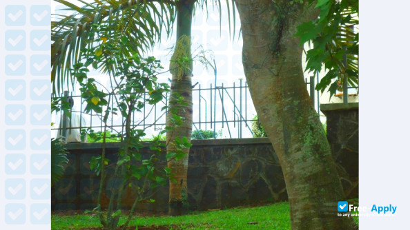 Foto de la Mauritius Institute of Education #5