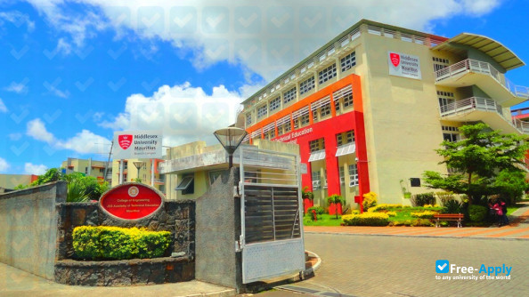Middlesex University Mauritius photo #2