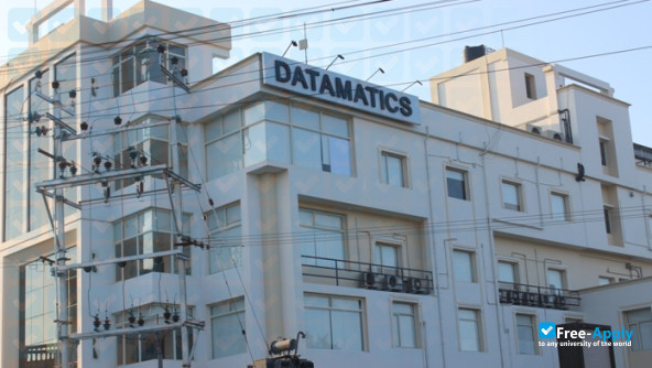 DATAMATICS Computer Training Centre фотография №1