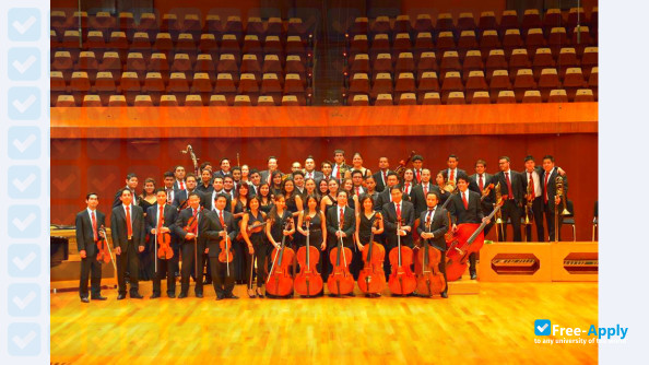 Foto de la University Cultural Center #10