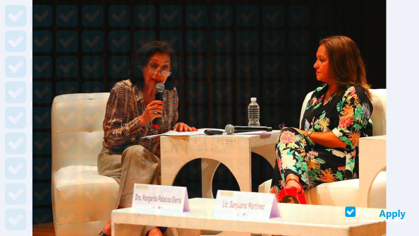 Foto de la University Cultural Center #5