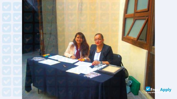 Foto de la Center for Advanced Studies Allende #7