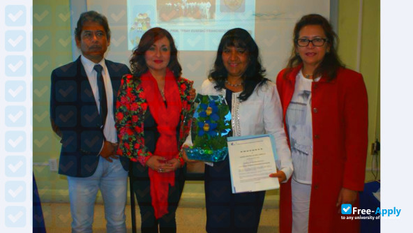 Foto de la CESE Center for Advanced Studies in Education