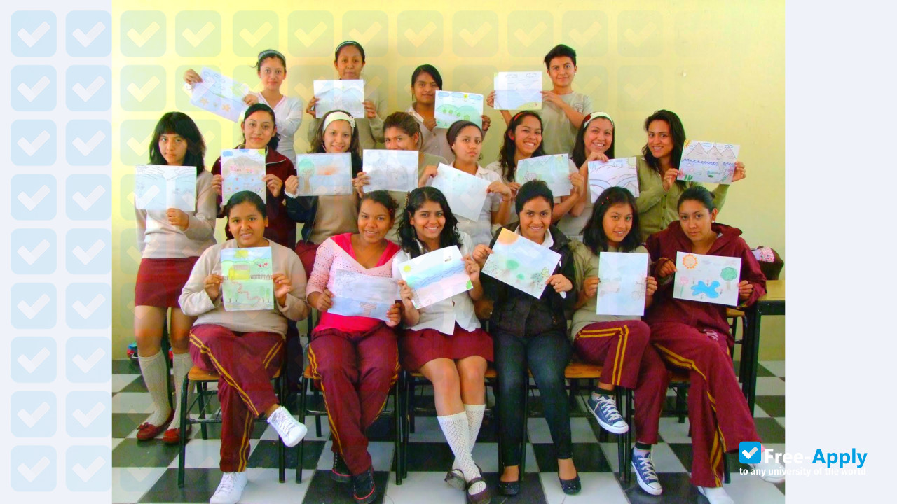 Foto de la Normal School Preschool Adolfo Viguri Viguri #6