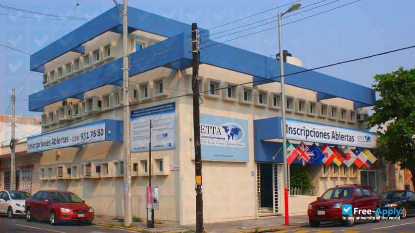 Foto de la School of Traffic and Customs Processing #4