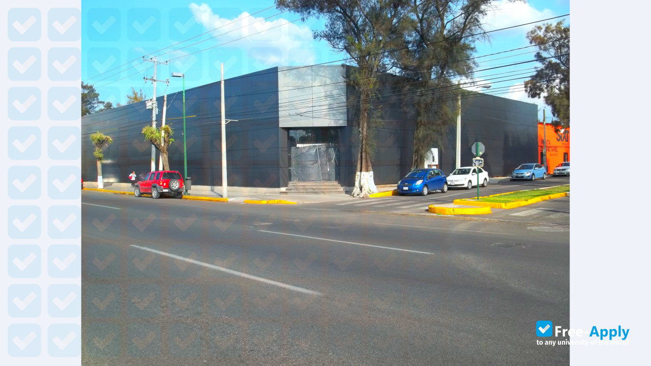 Foto de la School of Traffic and Customs Processing #2