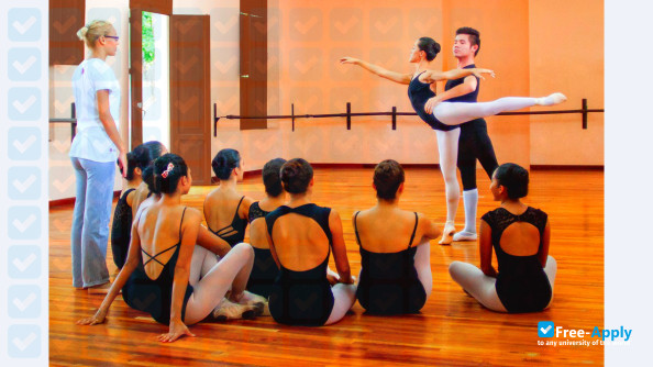 Foto de la School of Arts of Yucatan #7