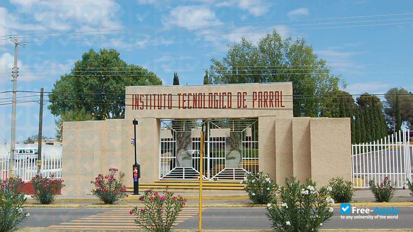 Foto de la Technological Institute of Parral #2