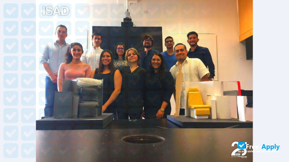 Foto de la Higher Institute of Architecture and Design #5
