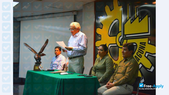 Foto de la Technological Institute of La Laguna #10