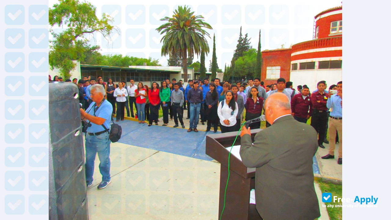 Foto de la Technological Institute of Nuevo Laredo #2