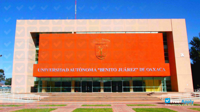 Foto de la Autonomous University Benito Juárez of Oaxaca #1