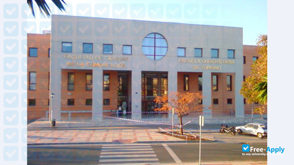 Foto de la Universidad España #1