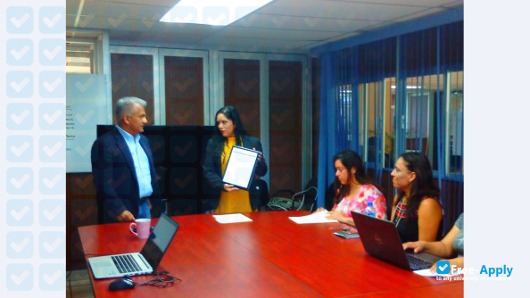 Foto de la Technological Institute of Uruapan #2