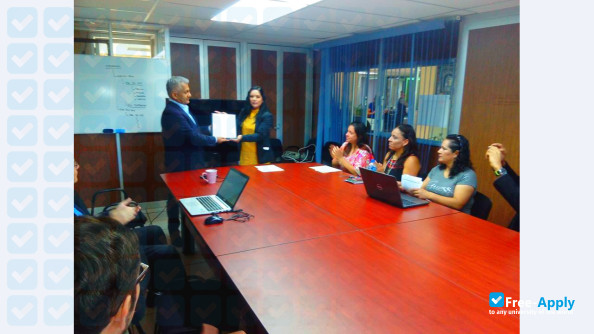 Foto de la Technological Institute of Uruapan #7