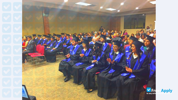 Foto de la CNCI University #5