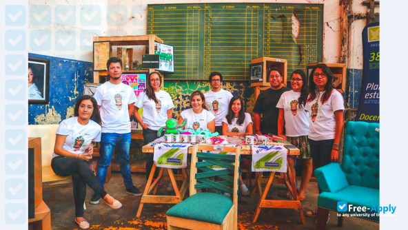 Foto de la University Cuauhtemoc #9