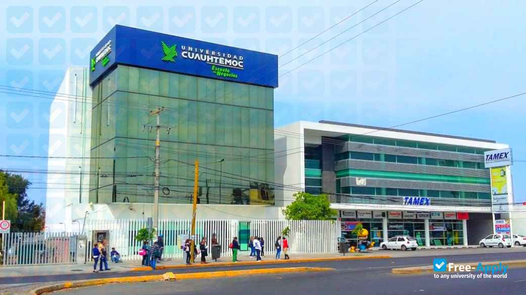 Foto de la University Cuauhtemoc #11