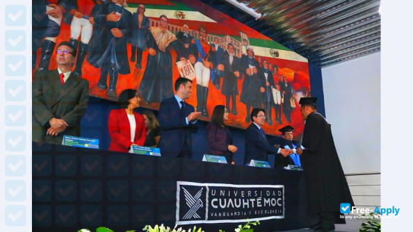 Foto de la University Cuauhtemoc #4