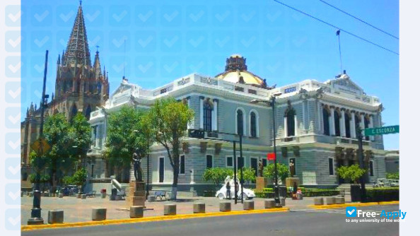 Foto de la University of Guadalajara #7