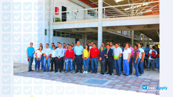 University of La Cienega of the State of Michoacan de Ocampo photo #7