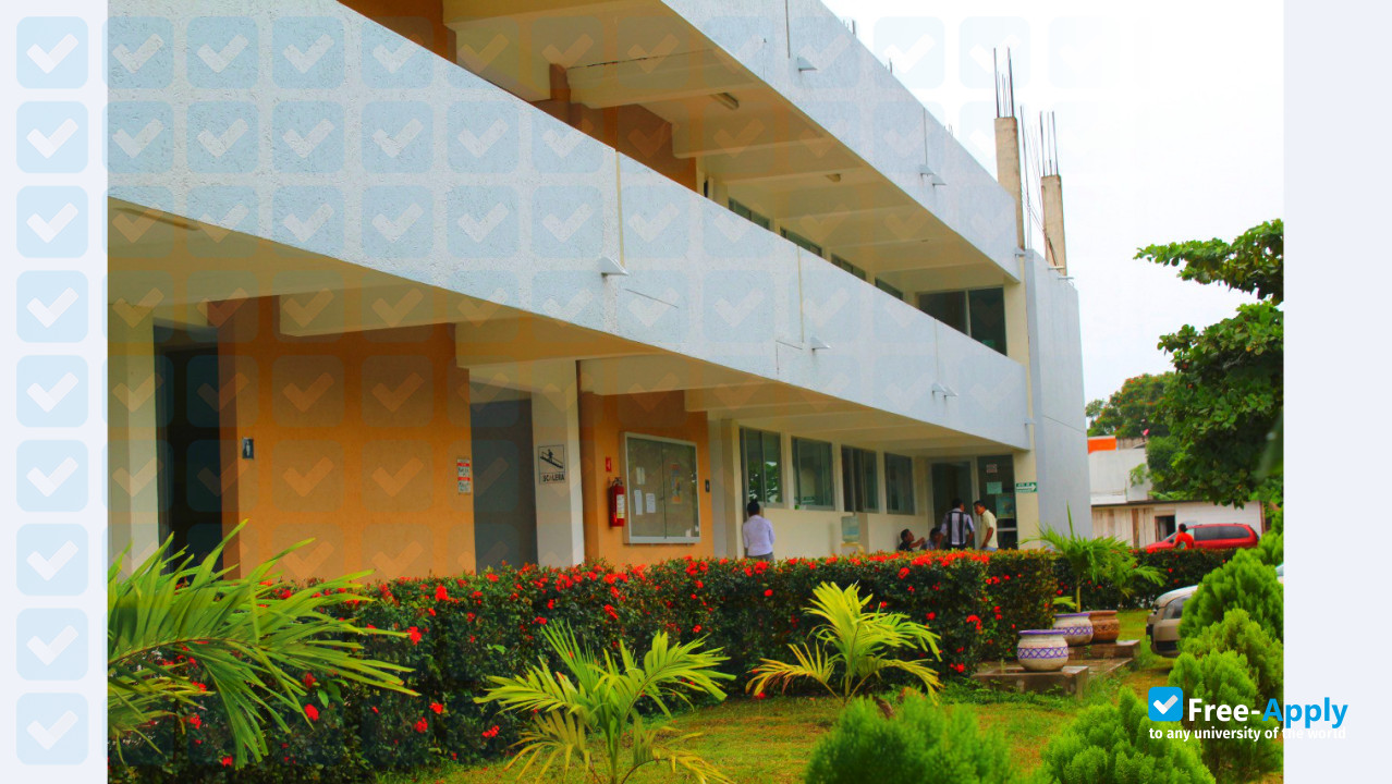 American Isthmus University photo