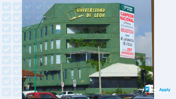 University of León Mexico фотография №4