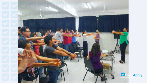 Foto de la Latin University #6