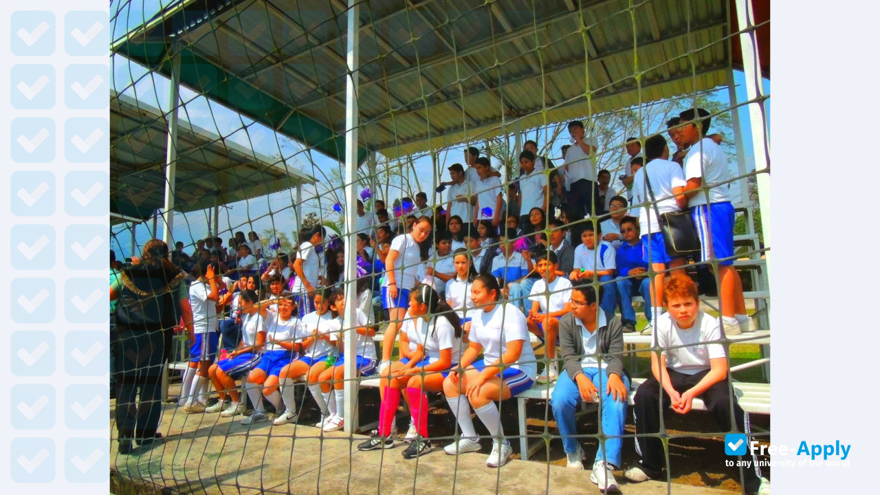 Foto de la University of the Orizaba Valley #8