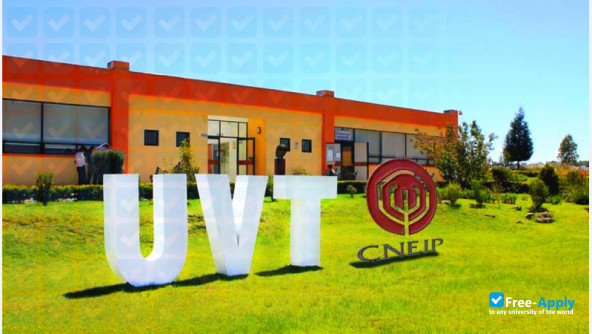 Foto de la University of the Valley of Tlaxcala #3