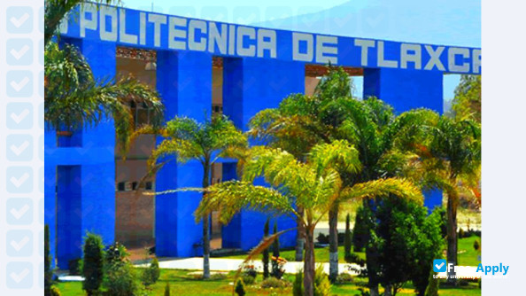 Foto de la University of the Valley of Tlaxcala #5