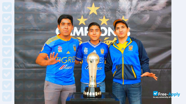 Foto de la Autonomous University of Nuevo Leon #12
