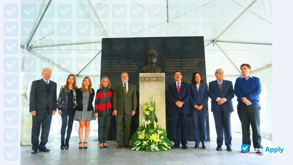 Foto de la Autonomous University of Nuevo Leon #13