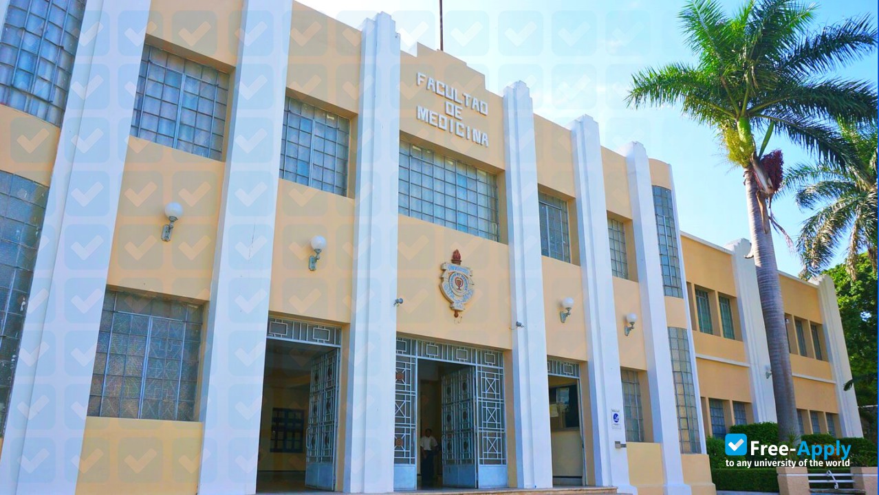 Foto de la Autonomous University of Yucatan #7