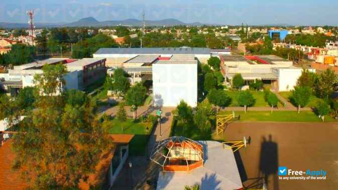 Foto de la University Quetzalcoatl Irapuato #5