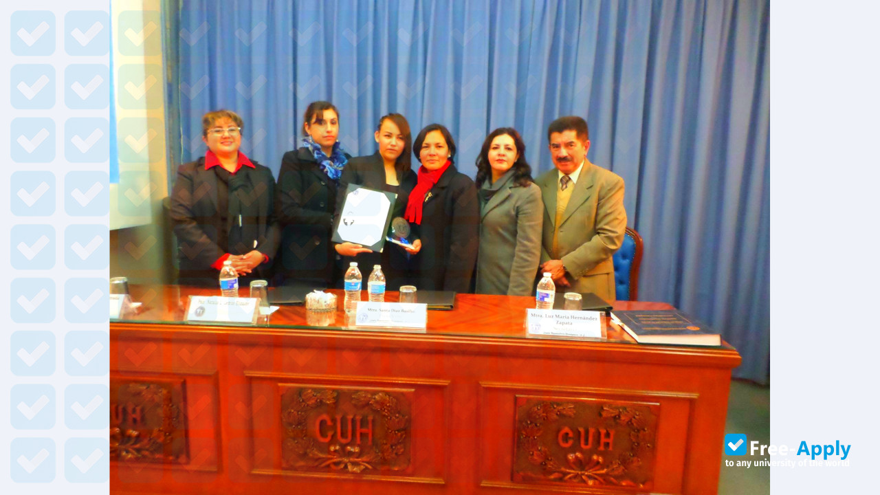 Foto de la University Center of Hidalgo #7