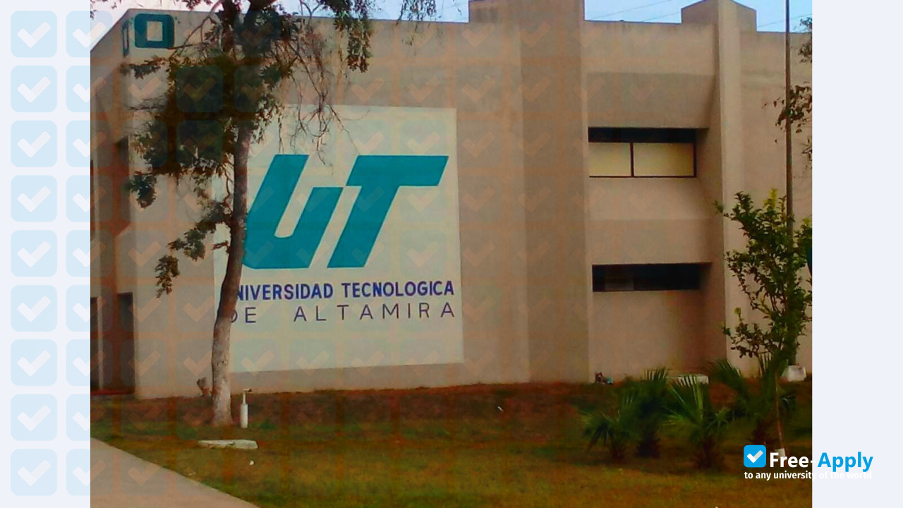 Foto de la Technical University of Altamira #7