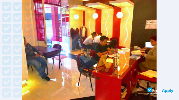 Leonardo Bravo Institute photo